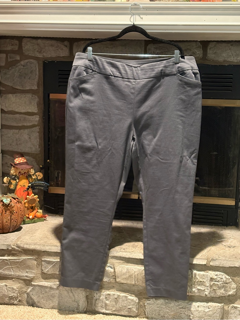 croft & barrow Gray Cropped Pull-On Pants
